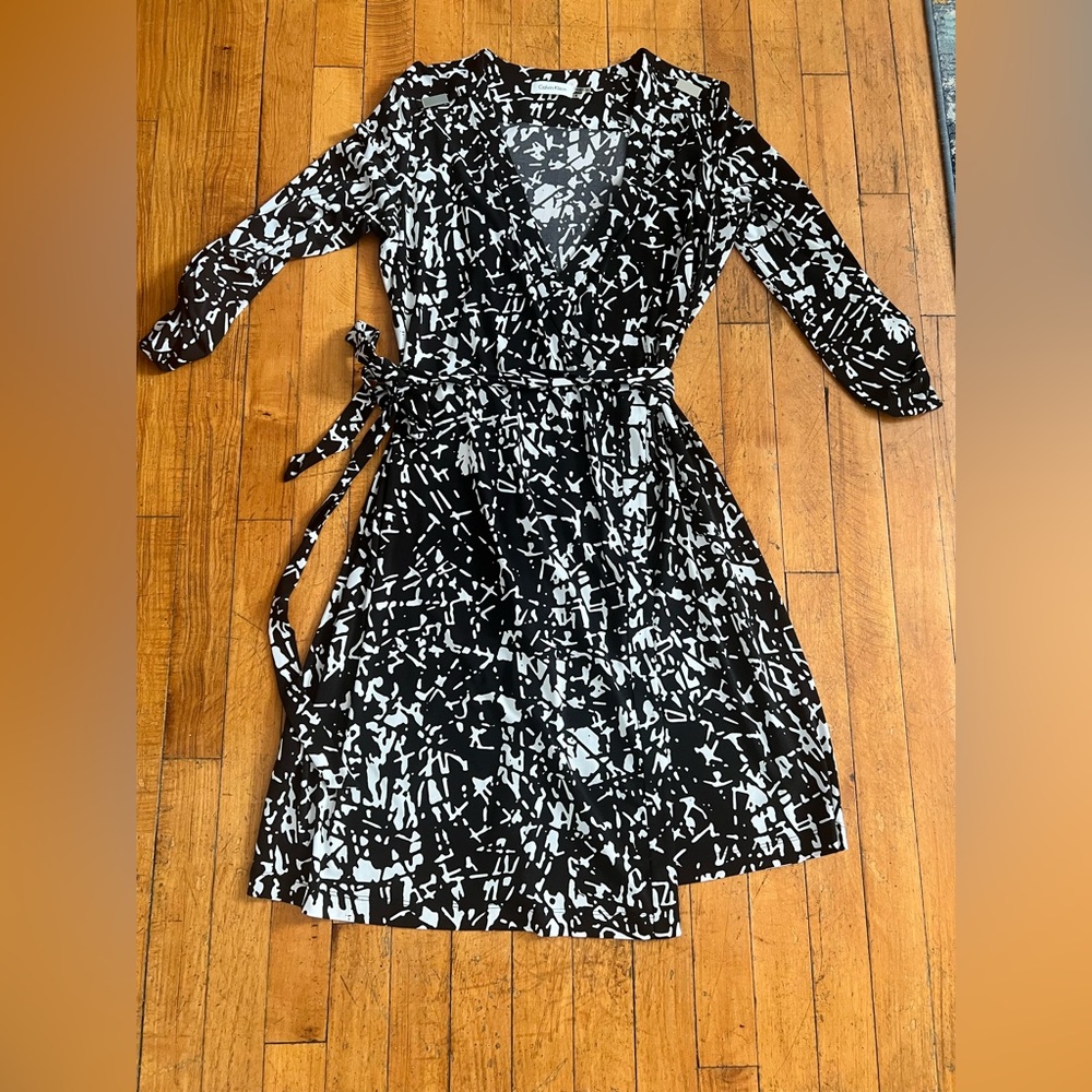 Calvin Klein Black & White Wrap Dress - Size 6